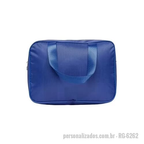 Nécessaire personalizado - Nécessaire impermeável confeccionada em Poliéster e revestimento interno em PVC. Possui fechamento em zíper e duas alças em nylon.