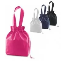 Bolsa multiusos em non-woven (80 g/m²) e termo-selada. 300 x 270 x 120 mm