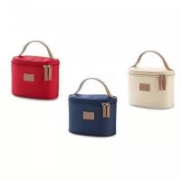 Necessaire personalizada. Microfibra e couro sintético. Tamanho: 18 x 13 x 9,5 cm.