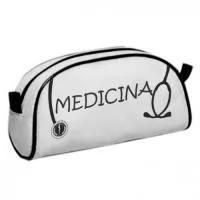 Nécessaire personalizada. Somos fabricantes, produzimos essa necessaire em qualquer cor, a gravação pode ser feita em serigrafia, bordado ou sublimação. Esteja presente no dia-a-dia de seu cliente. Medidas 20x11x08.