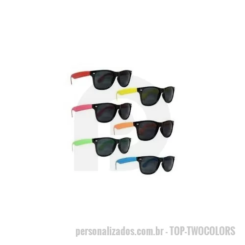 Óculos de Plástico personalizado - Óculos de plástico em duas cores, gravação nas hastes em silk. Proteção 400 UV.