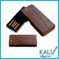 Pen Drive Giratório MADEIRA