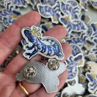 Pin personalizado em metal, com alta qualidade de personalização