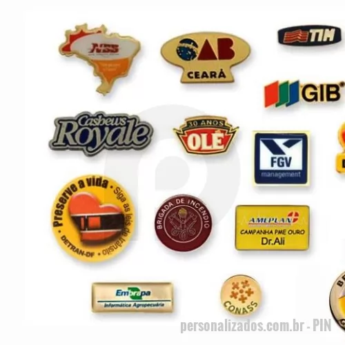 Pin personalizado - Pins em Baixo Relevo, também chamado de Broche Personalizado estilo Lapela Personalizada.  Pin fundido em zamak com esmaltação em baixo relevo, ideal para divulgação da sua logomarca personalizada, premiação como tempo de casa.  Fabricamos com diversos banhos, Pin Personalizado Dourado, Pin Personalizado Preto, Pin Personalizado Niquelado, Pin Personalizado Cobreado.  Os pins personalizados acompanham fecho de silicone ou fecho borboleta (metalico). ALÉM DESSE PRODUTO TEMOS OUTROS MODELOS EMAIS DE 3.000 ITENS EM NOSSO CATÁLOGO
