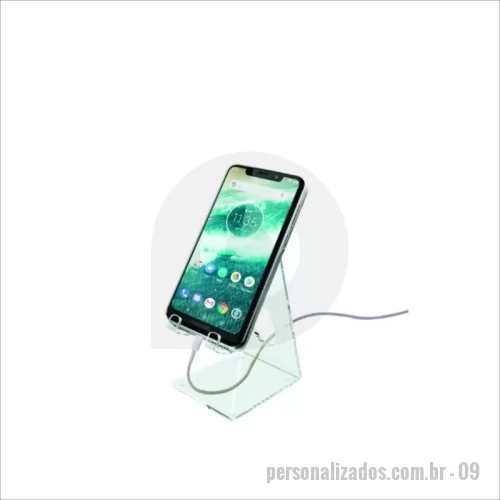 Porta celular personalizada - Suporte para celulares e smartphones fabricado em acrílico 100% virgem!     Com um design atrativo, simples e moderno, proporciona maior comodidade no uso do seu aparelho.  Prático, discreto e bonito, não ocupa espaço. A maneira mais eficaz de manter seu celular sempre perto de você.     Mais conectado! Com o suporte para celular você fica com as mãos livres para gesticular numa chamada de vídeo.  Mais confortável! Assista a vídeos sem ter que segurar o celular nas mãos.  Mais organização! Possui abertura para passagem do fio do carregador, você pode deixar seu aparelho carregando no suporte sobre a mesa, bancada, etc.  Mais versatilidade! Uma única medida que se adapta à diversos aparelhos. Utilize seu aparelho tanto horizontal quanto verticalmente.  Mais segurança! Acompanha gotas de silicone na base, não escorrega em superfícies lisas.