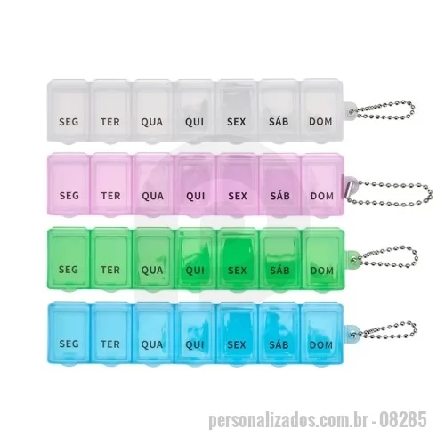 Porta comprimido personalizada - Porta-comprimidos em plástico com sete divisórias com capacidade de até 10ml. Cada compartimento é identificado com a abreviação de um dia da semana. Acompanha uma corrente de bolinhas para encaixe no organizador.  Largura: 3 cm Comprimento: 15 cm Espessura: 2,3 cm