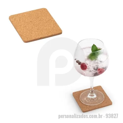 Porta copo personalizada - Porta copo Personalizada - 93827 - Porta copos em cortiça em formato quadrado com cantos redondos. Certificação EU Food Grade. A cor e o resultado da impressão nos materiais naturais podem variar entre produtos. 100 x 100 x 5 mm - 179399 - Porta copo