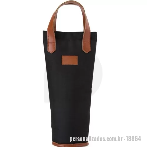Porta garrafa personalizada - Porta garrafa Personalizada - 18864 - Bebida gelada ou quente a qualquer hora, onde estiver. Nosso Porta Garrafa Térmico é ideal para quem ama vinhos e bebidas frescas. Feito em nylon com revestimento térmico em PEVA atóxico, conta com fechamento em velcro para abrir e fechar com praticidade, além de detalhes em couro sintético na alça e no espaço de personalização. Perfeito para acompanhar em todos os momentos, tornando cada brinde ainda mais especial. - 179160 - Porta garrafa