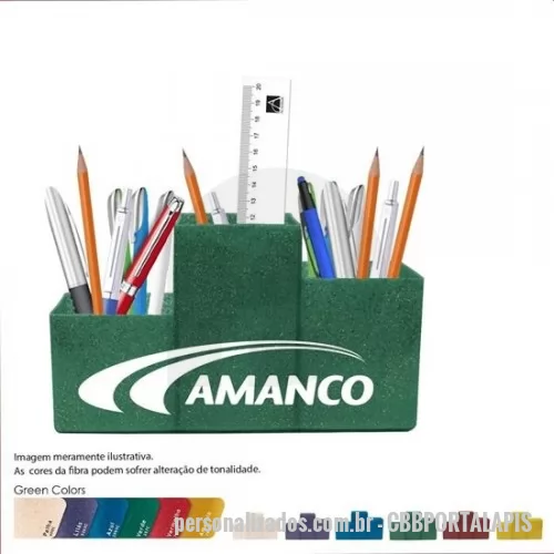 Porta lápis personalizada - Porta lápis Personalizada - CBBPORTALAPIS - Porta Lápis Trio Green Colors sustentável feito com 50% de fibra de madeira e 50% de Plástico Premium (PP), com três cavidades, de alturas diferentes, design com linhas retas e disponível em 6 cores especiais. Prático, funcional e versátil, ideal para organizar a mesa com itens de escritório, maquiagens, cosméticos dentre outros. - 152766 - Porta lápis