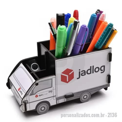 Porta objeto personalizada - Produto confeccionado em madeira MDF de 3 mm cortado à laser, formato 18,4x10,5x10 cm, com impressão digital 4 cores empastada na madeira MDF. O porta canetas é acondicionado em caixa de papel kraft 300 g com personalização silkscreen 1 cor.. Pode ser produzido na cor que desejar..