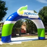Portal  Inflável   Utilização  em feiras, exposições e eventos, de fácil transporte e grande visibilidade.  Itens Inclusos: Cordas para amarração, motor elétrico embutido, sacola para transporte.  Material: Nylon 100% poliamida  emborrachado  – Rhodia. Com tratamento ultravioleta e antifungo