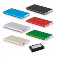 Bateria portátil slim em alumínio. Bateria de lítio com capacidade de 4.000 mAh, tempo de vida ? 500 ciclos e com entrada/saída 5V/1A. Incluso cabo USB/micro USB para carregar a bateria