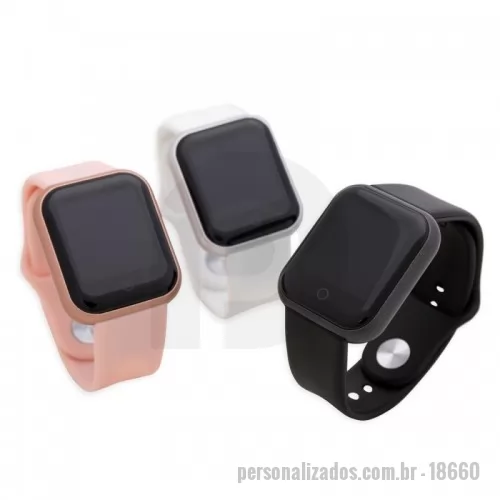 Relógio de pulso personalizado - Smartwatch D20 com display de 1.3 polegadas e resolução de 240x240, operante nos modos esporte, saúde e tecnologia. O relógio inteligente D20 irá auxiliar no monitoramento da sua saúde durante o dia a dia, através do seu sensor led ele realiza leituras da sua frequência cardíaca, pressão arterial, oxigenação sanguínea e através do app, irá monitorar a qualidade das suas horas de sono. Além da função pedômetro que realiza o cálculo de passos, quilometragem percorrida e calorias perdidas durante o processo, no modo esporte o relógio monitora o tempo das atividades e exibe as calorias perdidas em práticas como: corrida, abdominal e corda. No modo tecnologia, o relógio permite alterar o tema entre dois modelos pré-definidos. O relógio D20 contém as funções de alerta de mensagens, exibição de chamada telefônica, ajuste de vibração, foto remota, localizador de celular e através de configurações no app, permite a programação de: alarmes, ligar o display ao virar o pulso para si mesmo, lembret