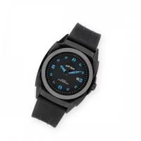 Relógio de pulso análogo quartz, caixa em aço e pulseira PU. Mostrador preto, com calendário e index em alto relevo. Divulgue sua marca e personalize com o seu logo.