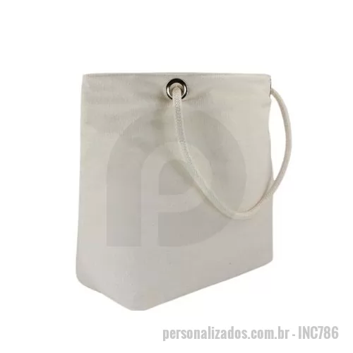 Sacola de Algodão personalizada - Sacola personalizada. Todos nossos produtos são de fabricação própria podendo ser alterado, medidas, materiais, cores e detalhes do produto. Tambem personalizamos o item como preferir, trabalhamos com diversos métodos de gravação, proporcionando uma linda apresentação do produto. Faça já seu orçamento e receba um atendimento premium.