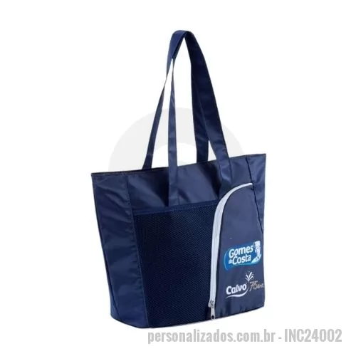 Sacola de Nylon personalizada - Sacola de Nylon, alças de ombro, super reforçada. Todos nossos produtos são de fabricação própria podendo ser alterado, medidas, materiais, cores e detalhes do produto. Também personalizamos o item como preferir, trabalhamos com diversos métodos de gravação, proporcionando uma linda apresentação do produto. Faça já seu orçamento e receba um atendimento premium
