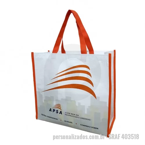Sacola de ráfia personalizada - Apresentamos nossa sacola de ráfia, produzida com ráfia laminada na cor branca. Com opções de personalização através da flexografia para pedidos acima de 3.000 unidades, oferecemos uma ampla seleção de cores. Para pedidos a partir de 500 unidades, disponibilizamos a personalização em silkscreen com até quatro cores. O acabamento é feito conforme as opções disponíveis em nosso catálogo. Capacidade de Carga: A sacola tem capacidade para até 15 kg. Dimensões Disponíveis: As dimensões que oferecemos são 40x35x18 cm, 47x36x20 cm ou 35x30x15 cm, para atender diversas necessidades.