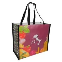 Sacola de  ráfia personalizada  120G. Acabamento em costura e impressão digital U.V