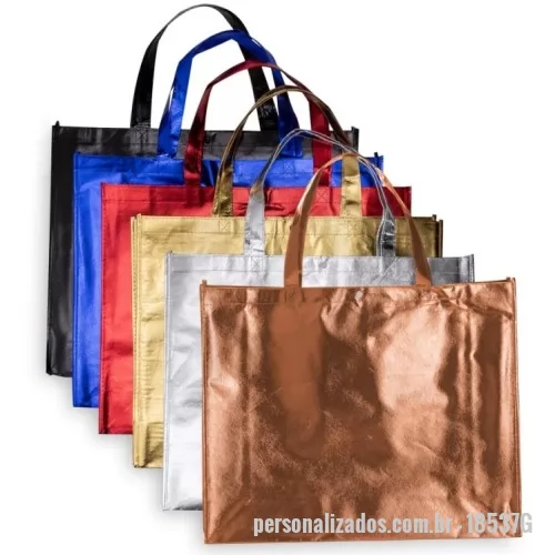 Sacola de TNT metalizado personalizada - Sacola TNT metalizada com botão. Confeccionado em TNT com revestimento laminado, parte superior possui botão plástico para fecho. FABRICAMOS A MEDIDA QUE PRECISAR!   PRODUTO VENDIDO COM E SEM PERSONALIZAÇÃO consulte vendedor.  TEMOS MAIS DE 60 MIL OPÇÕES DE BRINDES PERSONALIZADOS CONSULTE-NOS. COMPRE TAMBÉM NO ATACADO EM MAIORES QUANTIDADES COM MELHOR PREÇO.  * PRODUTO SUJEITO À DISPONIBILIDADE DE ESTOQUE * APÓS A SUA COMPRA SOLICITE ORÇAMENTO PARA PERSONALIZAÇÃO E VERIFIQUE O PRAZO DE ENTREGA. * COMPRE TAMBÉM PRODUTOS JÁ PERSONALIZADOS! * TRABALHAMOS COM SILK - LASER - TAMPOGRAFIA - ULTRA VIOLETA - TRANSFER - SUBLIMAÇÃO - DECALQUE E RELEVO. * PRODUTOS PERSONALIZADOS PERDEM A GARANTIA DE TROCA  TENDO A NECESSIDADE DE PERSONALIZAÇÃO ENVIAR O LOGO NO MESMO DIA DA COMPRA PARA NÃO HAVER ATRASOS NO SEU PEDIDO!!!  Para quant