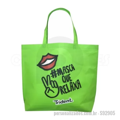 Sacola de TNT personalizada - Sacola. Non-woven: 80 g/m². Termo-selado. Alças de 55 cm. Disponível em várias cores. Gravação da logomarca em 1 cor já incluso.