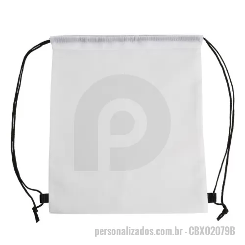 Sacola personalizada - Sacola Personalizada - CBX02079B - Sacochila em Poliéster – Prática, Leve e Ideal para o Dia a Dia  Confeccionada em poliéster resistente, essa sacochila é perfeita para quem busca praticidade com estilo. Compacta e funcional, é ideal para ações promocionais, eventos, academias ou uso diário. Conta com cordões ajustáveis para fechamento e transporte nas costas.  Especificações:  Tamanho total: 41 cm x 34 cm  Área para gravação: 39,3 cm x 34 cm  Peso aproximado: 45 g - 175930 - Sacola
