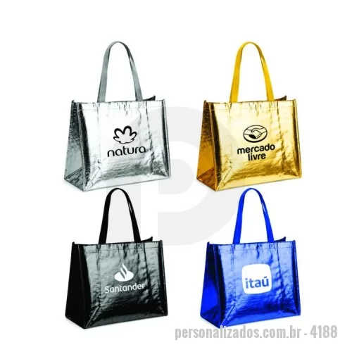 Sacola personalizada - Sacola confeccionada em malha de polipropileno (PP) woven, com revestimento externo metalizado em filme de alumínio, proporcionando um acabamento moderno e sofisticado. Possui duas alças costuradas em poliéster, oferecendo maior resistência e conforto no transporte. É uma excelente opção para brindes corporativos, eventos, feiras, campanhas promocionais, lojas e ações de marketing, com ampla área para personalização da marca.