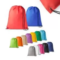Sacola tipo mochila em non-woven (80 g/m²) termo-selado com ilhós de metal e cordão 4/1 preto. 330 x 400 mm