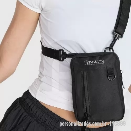 shoulder bag personalizado - Shoulder Bag personalizada. Todos nossos produtos são de fabricação própria podendo ser alterado, medidas, materiais, cores e detalhes do produto. Tambem personalizamos o item como preferir, trabalhamos com diversos métodos de gravação, proporcionando uma linda apresentação do produto. Faça já seu orçamento e receba um atendimento premium.