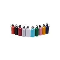 Squeeze de alumínio com capacidade de 400ml com tampa plástica rosqueável. Acompanha mosquetão. Altura : 17,6 cm Largura : 6,6 cm Circunferência : 20,5 cm Tamanho total aproximado CxL : Diâmetro bocal 2,3 cm Peso aproximado g : 65