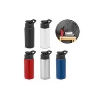 Squeeze esportivo em alumínio com parede simples e acabamento em mate. Tampa com sistema de abertura flip top. Capacidade até 660 mL.