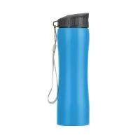 Squeeze em aço inox 600ml com tampa rosqueável plástica e bico transparente de acionamento manual. Acompanha alça de nylon para transporte.