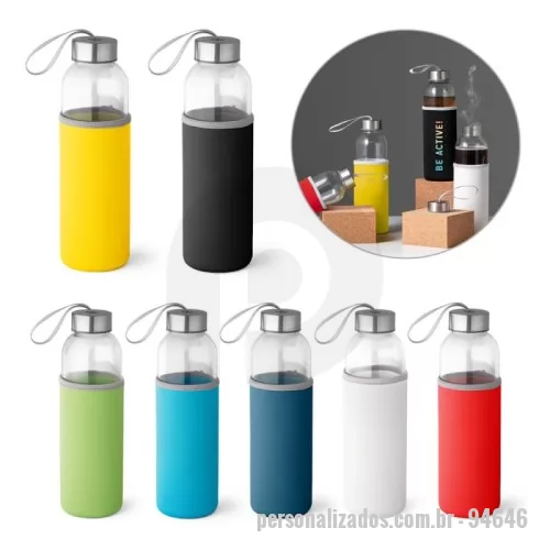 Squeeze personalizado - Squeeze em vidro e tampa em aço inox com alça para fácil transporte. Capacidade até 520 mL. Fornecido com luva em soft shell dando proteção extra à sua squeeze. Caixa branca 94651 vendida opcionalmente. 