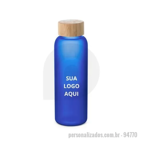 Squeeze personalizado - O Squeeze em Vidro Borossilicato Fosco é elegante, resistente e sustentável. Com capacidade de até 500 mL, possui tampa em bambu que garante um fechamento seguro e moderno. Fornecido em caixa presente de papel kraft reciclado, é uma excelente opção de brinde corporativo sofisticado e ecológico. Conta com Certificação EU Food Grade, assegurando qualidade e segurança alimentar.  Dimensões:  Squeeze: ø65 x 200 mm  Observação: A cor e o resultado da impressão nos materiais naturais podem variar entre produtos. Personalização: Silk Screen em 1 cor.