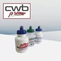 PRODUTO: Squeeze 300 ml MEDIDAS: 12,5 cm de altura x 7 cm de diâmetro base x 4 cm de diâmetro boca CAPACIDADE: 300 ml MATERIAL: PE (corpo), PP (tampa), PVC (bico) PERSONALIZAÇÃO: Silk ou Transfer CORES: Diversas