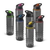 Squeeze em AS e tampa em PP, com bico de canudo flip e canudo flexível no interior. Capacidade até 650 mL. 
