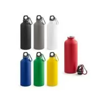 Squeeze em alumínio com acabamento mate e mosquetão para facilitar o transporte. Capacidade até 540 mL. Certificação EU Food Grade. ø66 x 216 mm