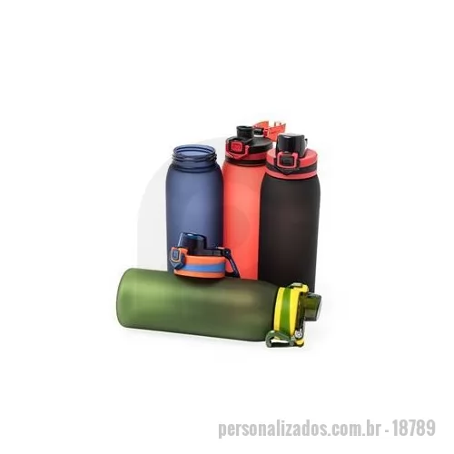 Squeeze plástico personalizado - Squeeze plástico com capacidade de 900 ml. Possui tampa rosqueável com tampa protetora para bocal, trava de segurança com botão de acionamento e alça para transporte. Pintura fosca. Altura : 25,7 cm Largura : 7,9 cm Circunferência : 25,2 cm Peso apro