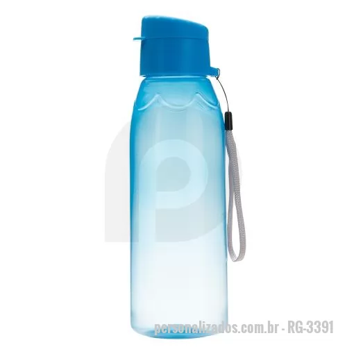 Squeeze plástico personalizado - Squeeze plástico 700ml livre de BPA. Corpo de polipropileno transparente colorida com detalhe superior em relevo, possui tampa rosqueável com abertura de bocal. Acompanha alça de nylon, pode ser encaixado no suporte da tampa.