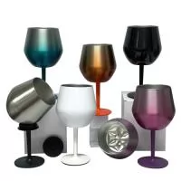 Taça térmica com fundo prismático e base plástica com função 2 em 1. Serve como taça e copo.  Capacidade: 420ml  Cores: Preto / Branco / Inox / Azul / Laranja / Lilás