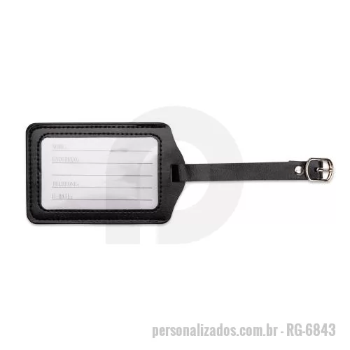 Tag personalizado - Tag identificadora para bagagem confeccionado em couro sintético. Possui visor em plástico transparente e etiqueta em papel cartão no tamanho 5,5 x 8,5 cm para o preenchimento de dados pessoais, além de alça com fivela metálica e cinco níveis de ajus