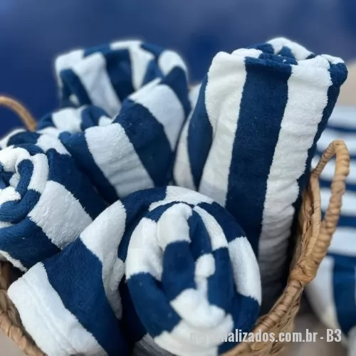 Toalha de banho personalizada - Toalha de banho 100% algodão, listrada na cor azul ,personalizada com bordado.