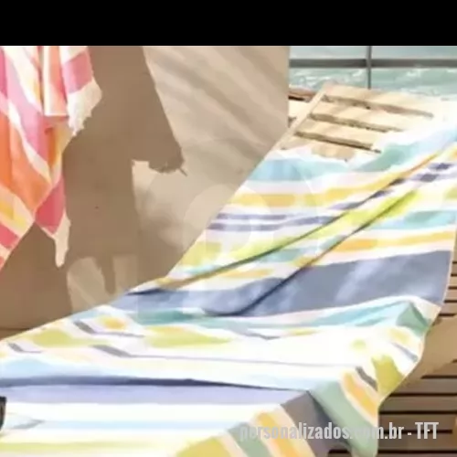 Toalha de praia personalizada - Toalha de praia gigante felpuda com dimensões 90cmx1.80m, com desenho listrado nas 2 faces em 2 opções de cor com acabamento em franja. Personalizada com silk screen ou bordado.