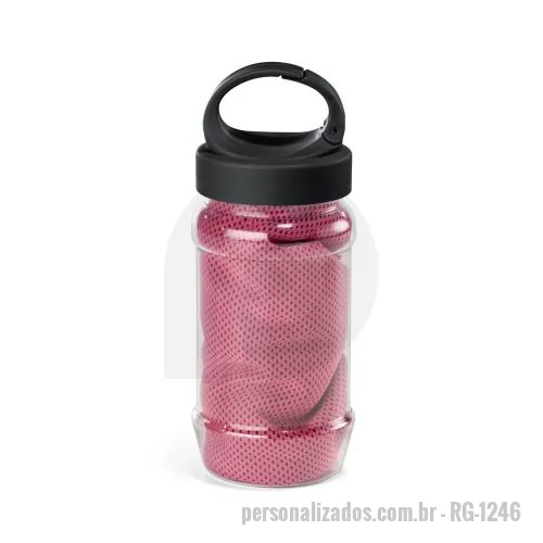 Toalha personalizada - Conjunto com toalha (poliamida e poliéster, permanece fria quando molhada) e garrafa em PP/PET com mosquetão, capacidade até 440 mL.