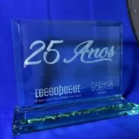Troféu de cristal ou vidro