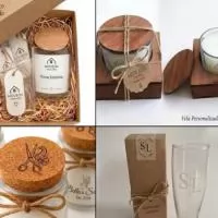 4 opções para Brindes Personalizados:  -  Kit vela e barra aromática /  Vela com suporte de madeira /  Vela com tampa de cortiça gravada a laser  / Copo cerveja personalizado.   