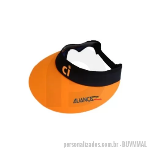 Viseira dobrável personalizada - Viseira Máster com Aba Ampla produzida em tecido de microfibra peletizada disponível em cores ou com a combinação destas ( aba e testeira ), testeira dublada internamente com entretela e viés nas bordas, carneira dublada em algodão, regulagem traseira por elástico revestido com o mesmo tecido e auto ajustável, medindo a aba ampla na frente 9,0 cm. de largura e 24,0 cm. de comprimento, logotipo estampado em silk a uma cor na aba ou na testeira.
