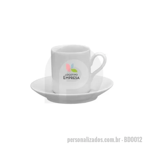 Xícara de café personalizada - Xícara de porcelana para café com pires.