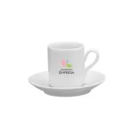 Xícara de porcelana para café com pires.