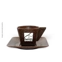 Xícara com Pires feita com 50% de Fibra de Coco ou Fibra de Madeira de reflorestamento. Design exclusivo do Grupo BB, esse produto é uma novidade no mercado de brinde em plástico. É resistente a microondas e a máquina de lavar.   Produto premiado 2 vezes nos Estados Unidos como verdadeiramente sustentável!